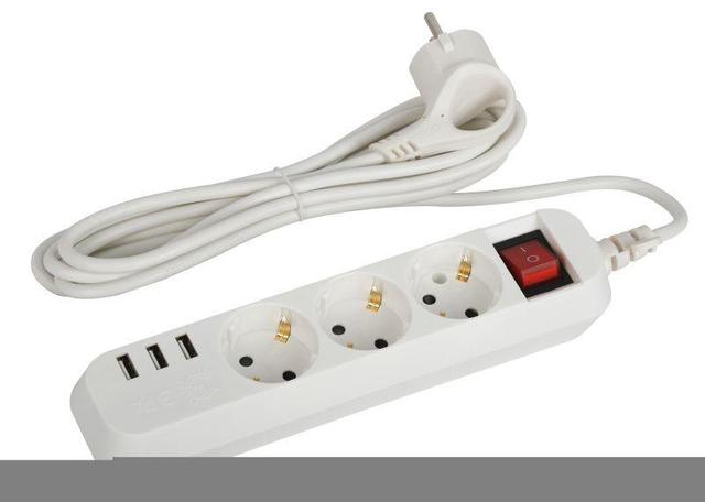 Удлинитель электрический U-3es-1.5m-USB с заземлением с выключателем 3 розетки+3xUSBA 1.5м 10А Эра Б0052900